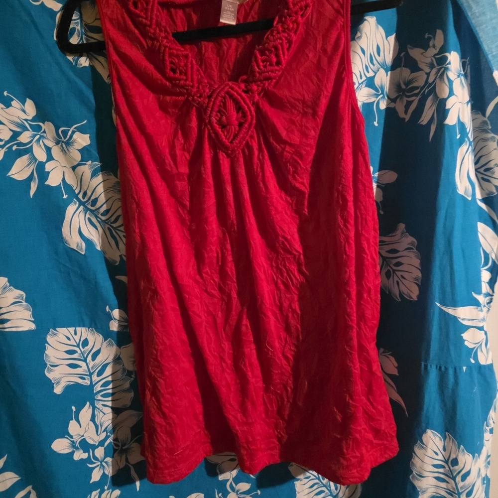 Red Sleeveless Top